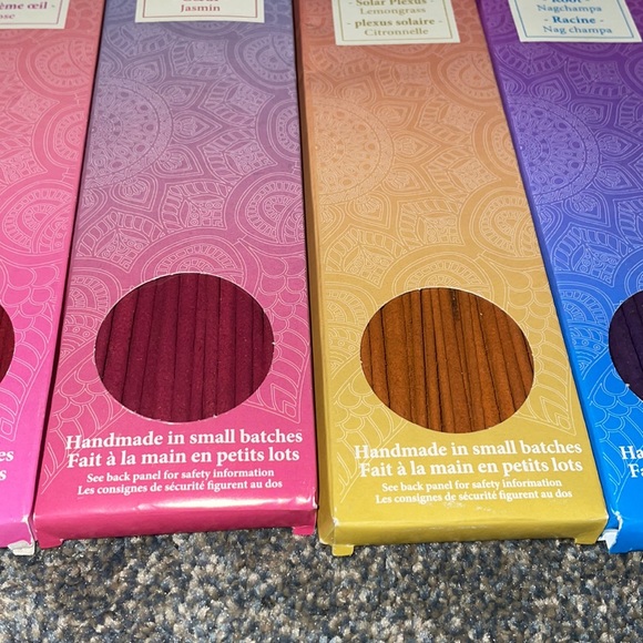 Energy Cleansing 4 Piece Smudge Kit with 5 Packs of Chakra Incense - Picture 8 of 14